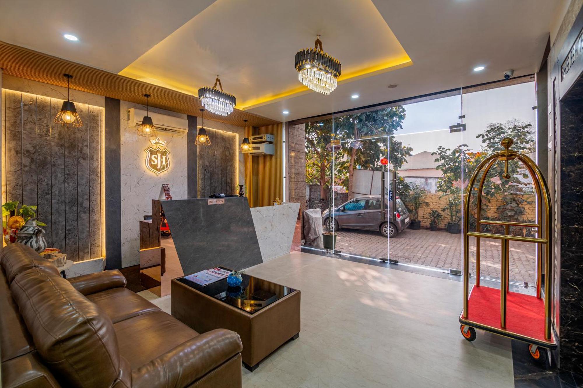 Shree Jee Hotel - Nit Faridabad Buitenkant foto