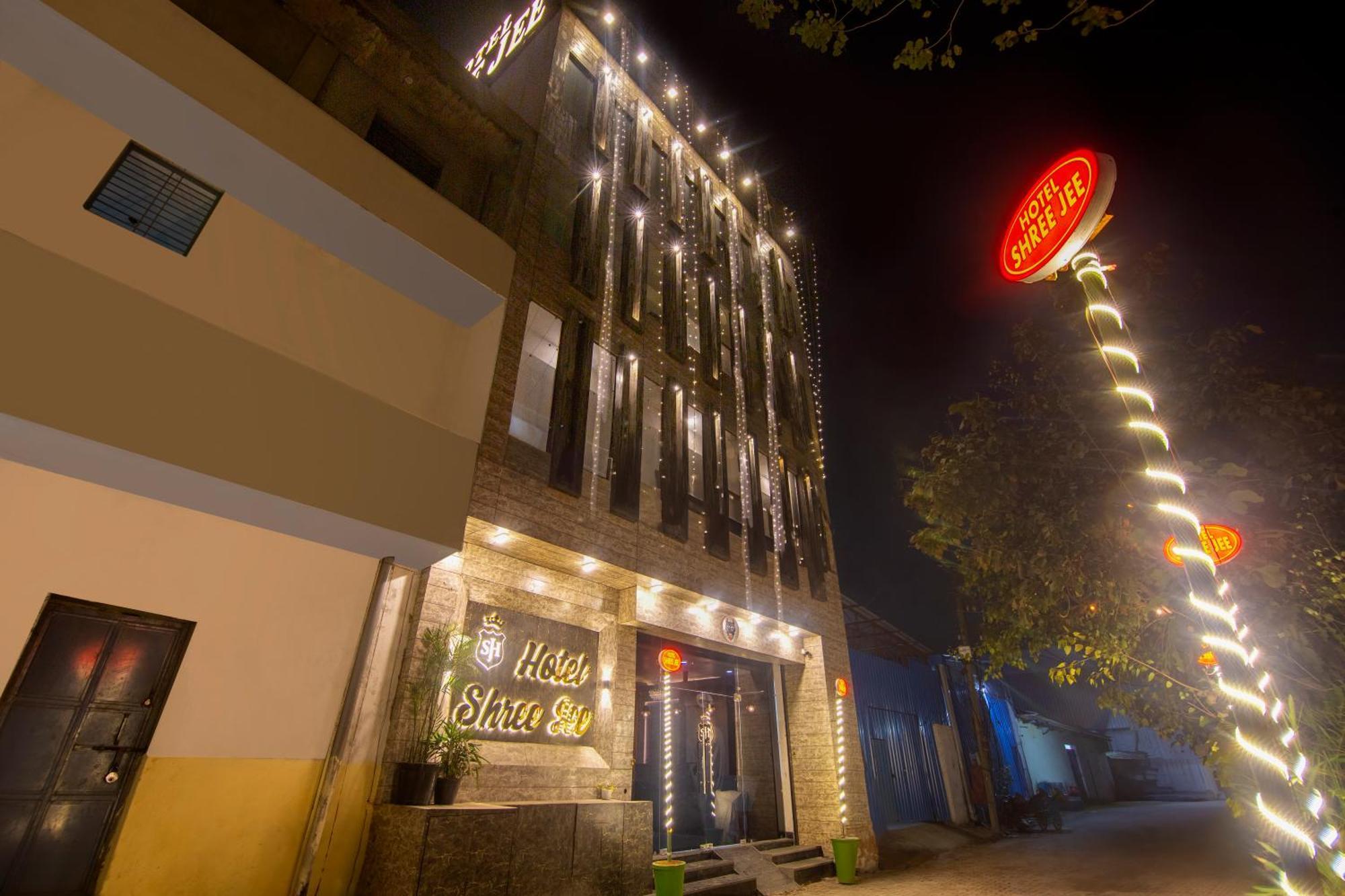 Shree Jee Hotel - Nit Faridabad Buitenkant foto