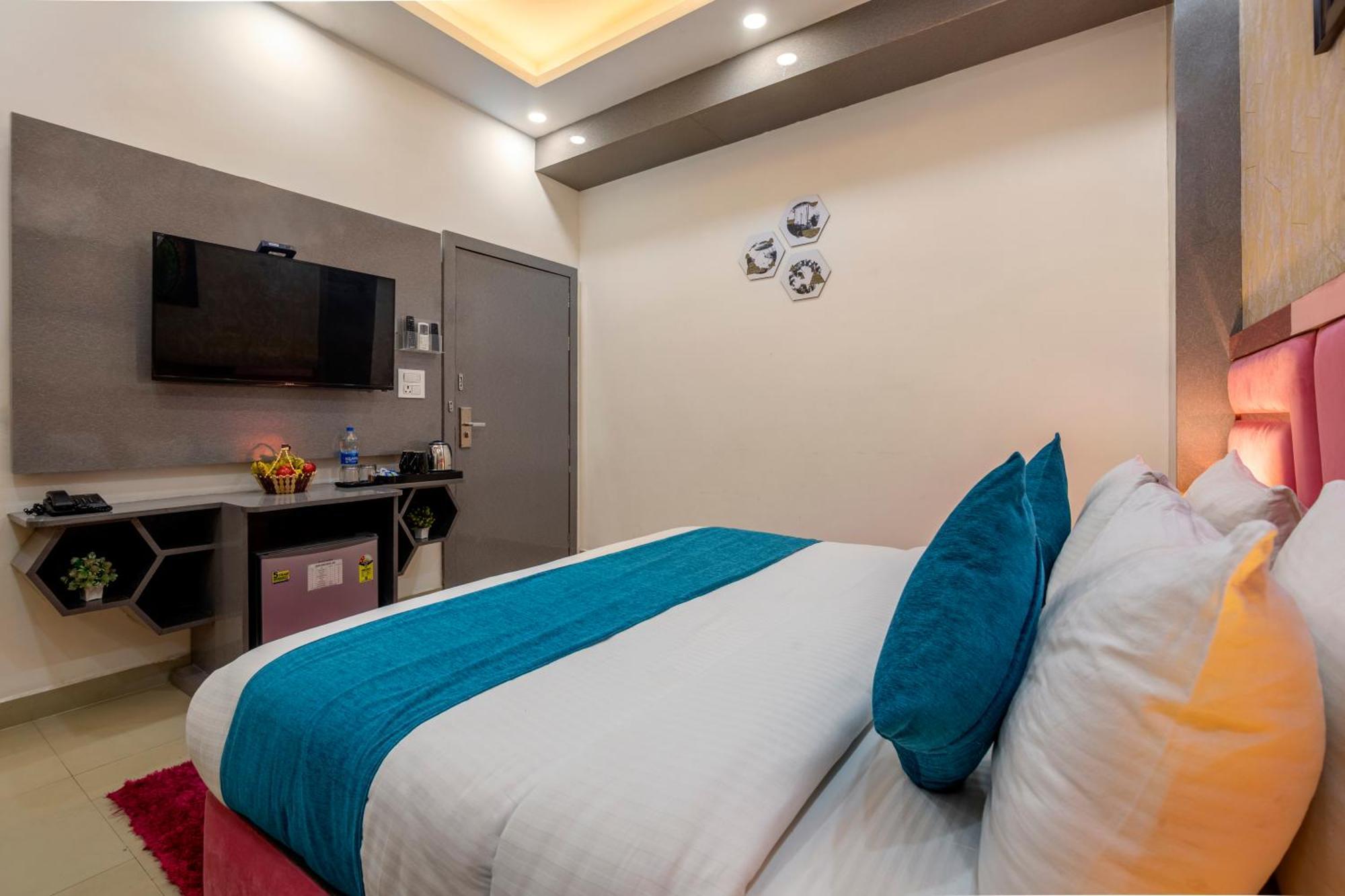 Shree Jee Hotel - Nit Faridabad Buitenkant foto