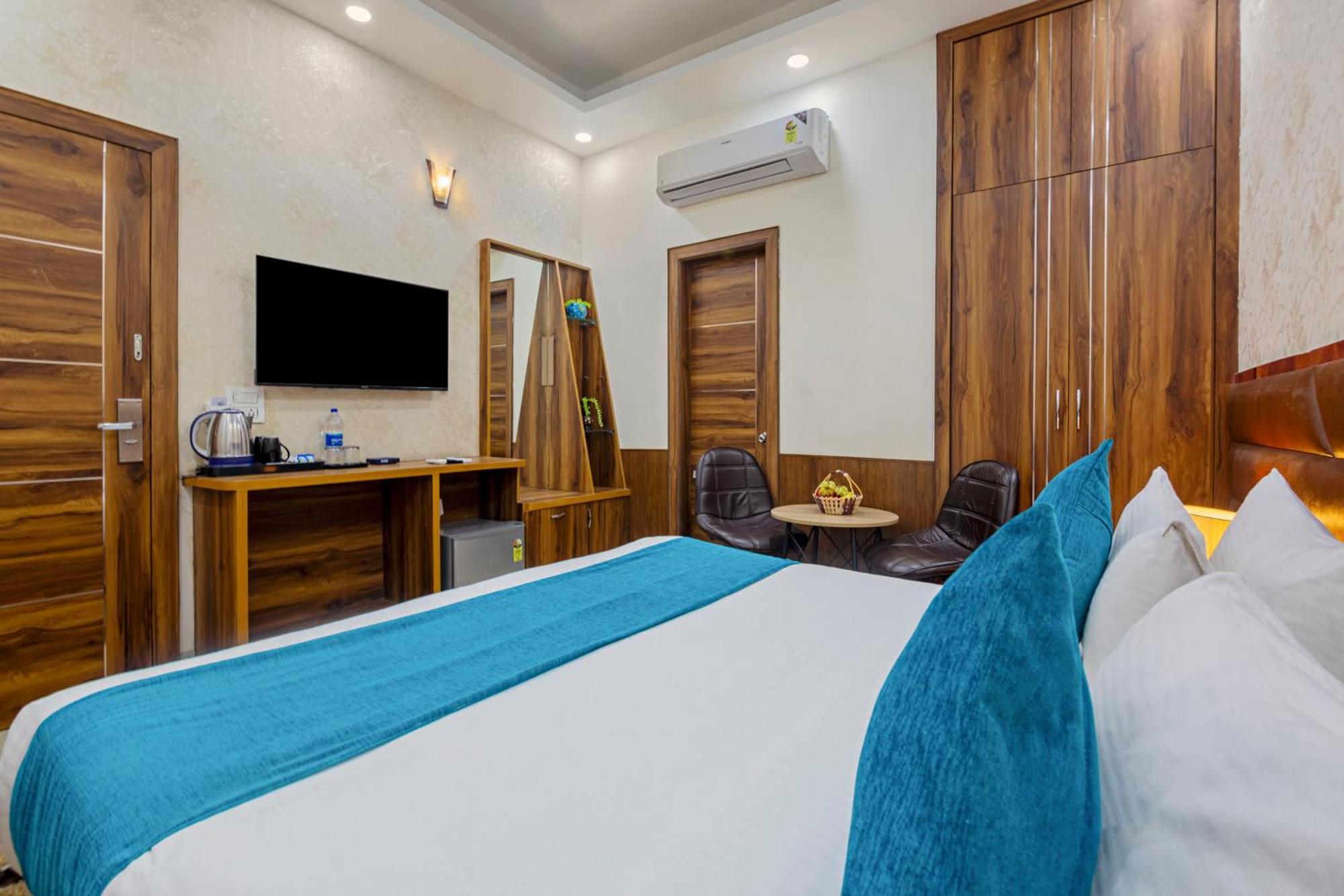 Shree Jee Hotel - Nit Faridabad Buitenkant foto