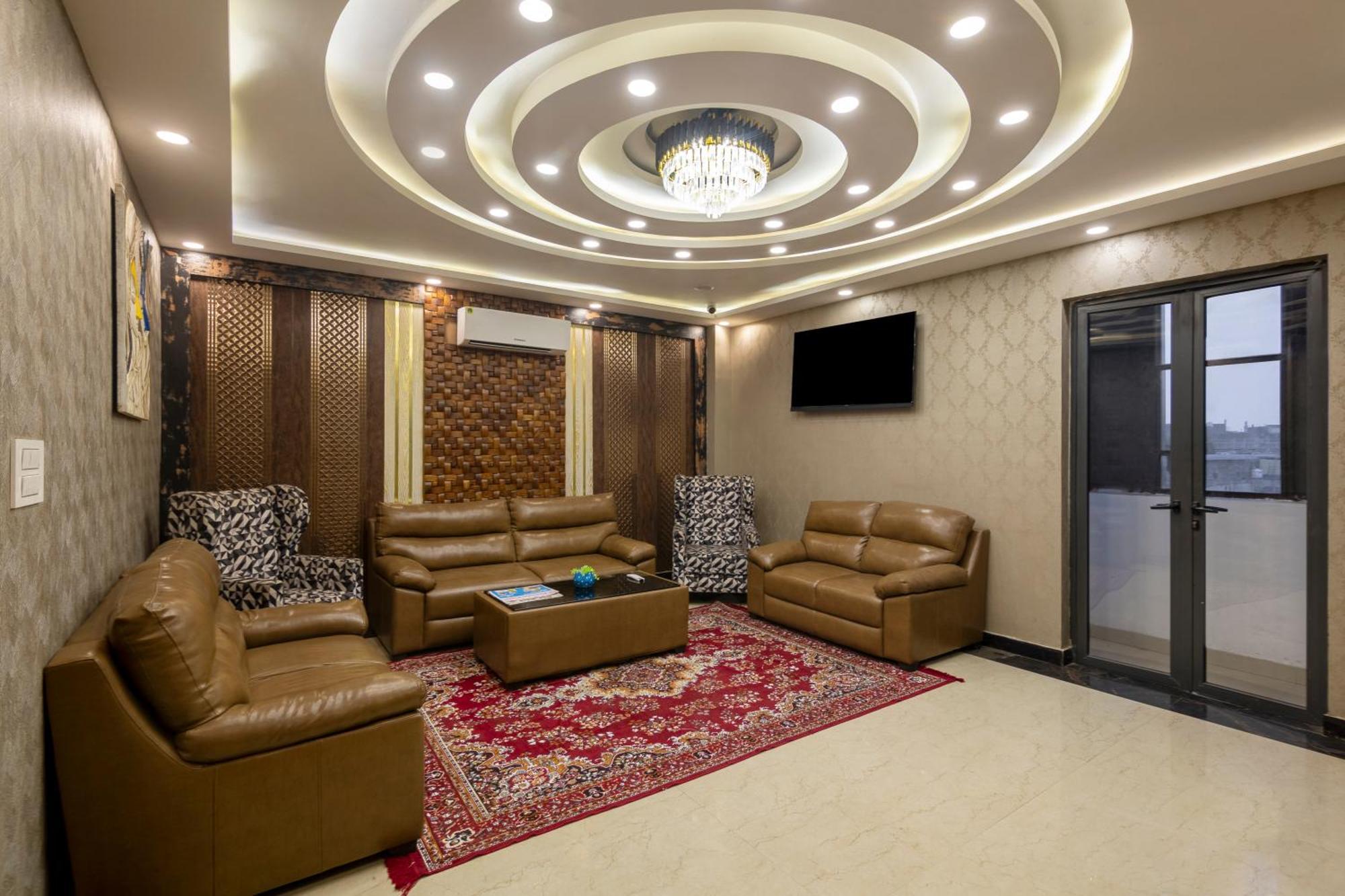 Shree Jee Hotel - Nit Faridabad Buitenkant foto