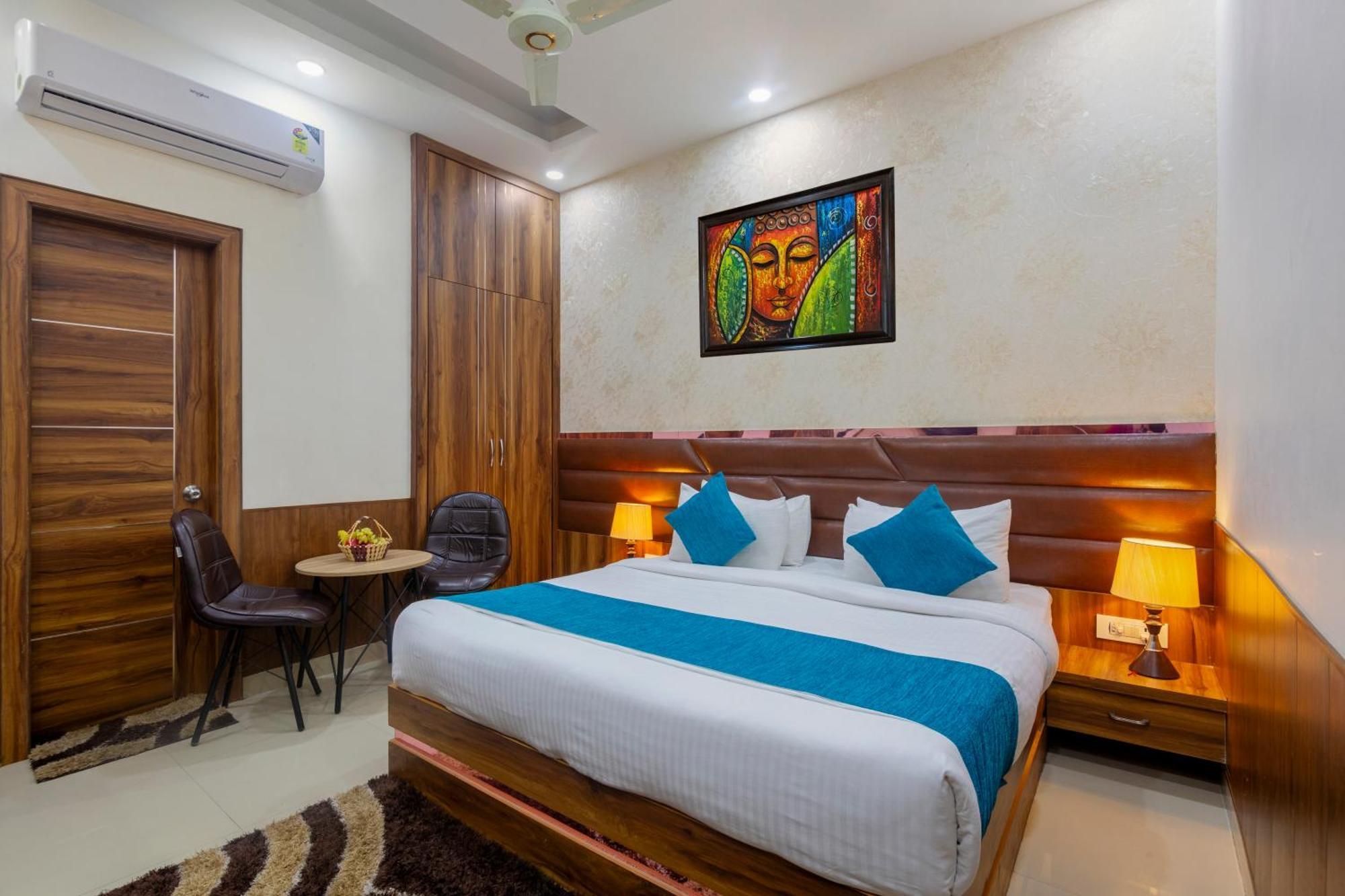 Shree Jee Hotel - Nit Faridabad Buitenkant foto